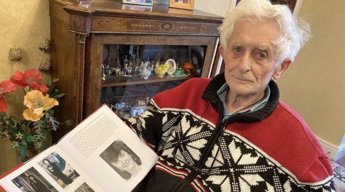 #LockerbieASearchForTruth #lockerbie #jimswire should be knighted like #siralanbates #sirjimswire <a href="/SkyNews/">Sky News</a> <a href="/BBCNews/">BBC News (UK)</a>