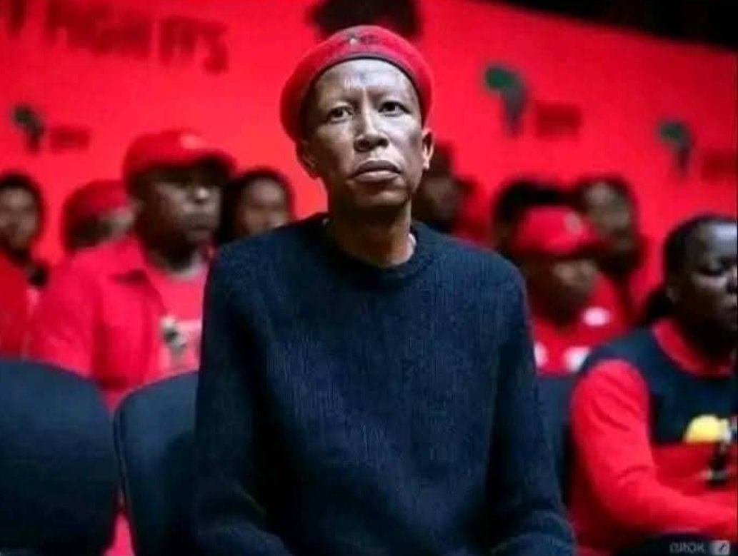 cmag66's tweet photo. @ManciSiya @TwaRSA26 Indians school zigcwele abantu abamnyama https://t.co/3kkjK7yqJf