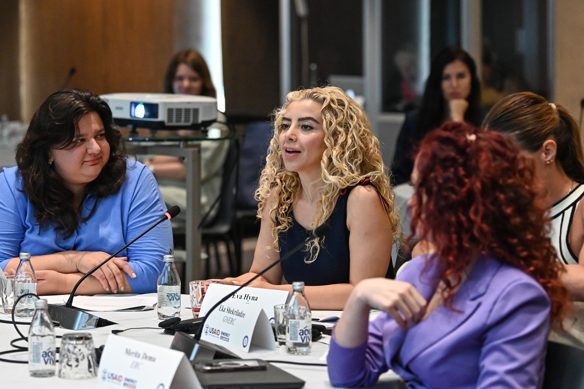 NARUC's tweet photo. With @USAIDEurope support, NARUC has been promoting career advancement for women in the Europe and Eurasia region through the Advancing Women Leaders in Energy initiative since its launch in 2020. Read about our outcomes: https://t.co/WYBmNPvyhw https://t.co/JHJTvoRf2S