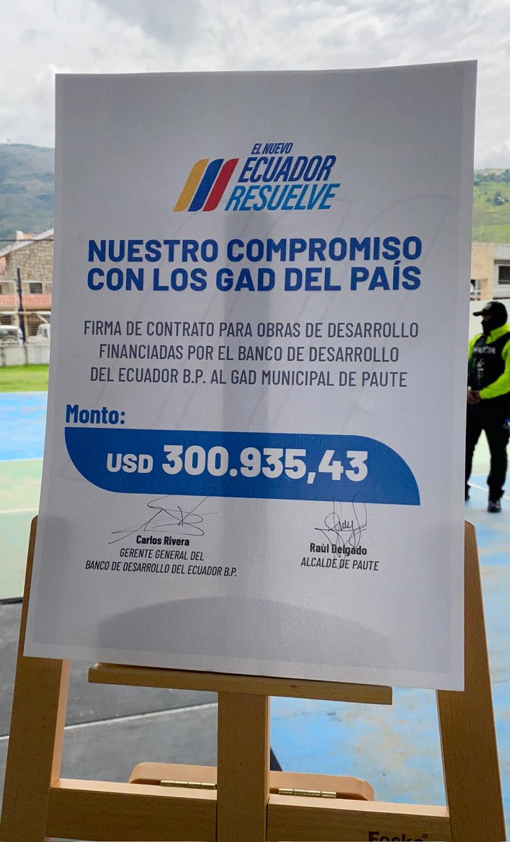 goberazuay's tweet photo. 🫱🏽‍🫲🏾A través del @BDEcuadorBP, se logró el financiamiento para obras en la parroquia #ElCabo y el barrio #Zhumir del cantón #Paute.

👉🏽Estos proyectos son posibles gracias a créditos del BDE que permiten invertir en el progreso de nuestra provincia y mejorar la calidad de vida. https://t.co/mIOC68fPUf