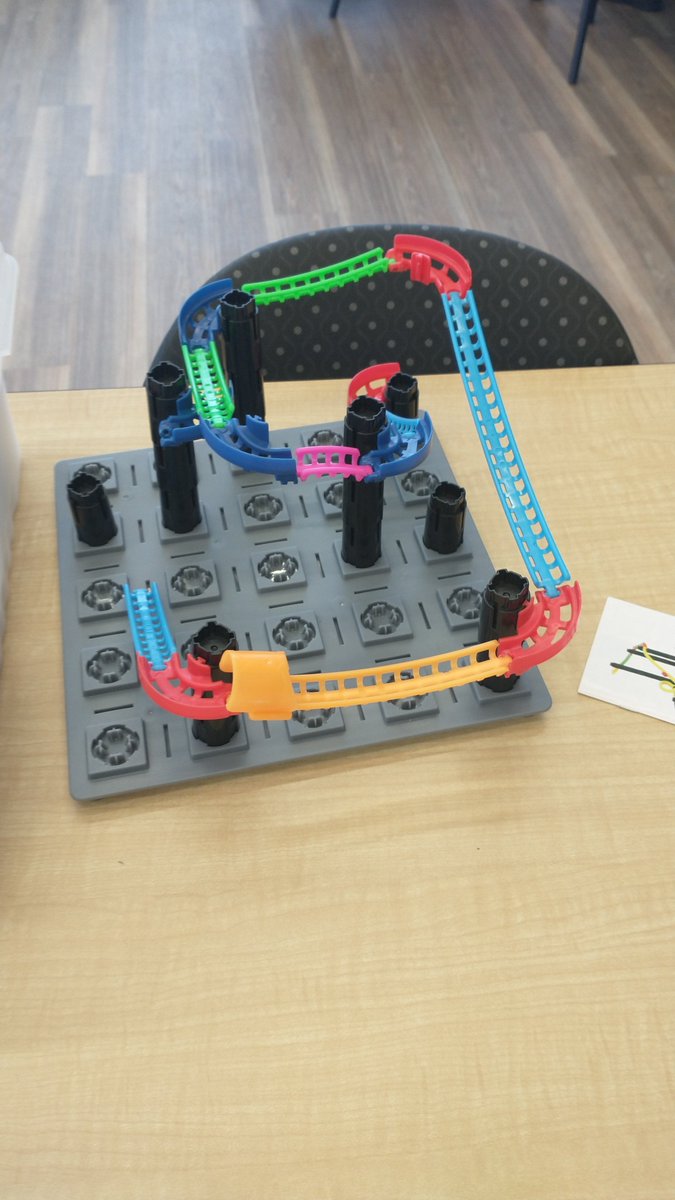 Julia Loeb tweet media