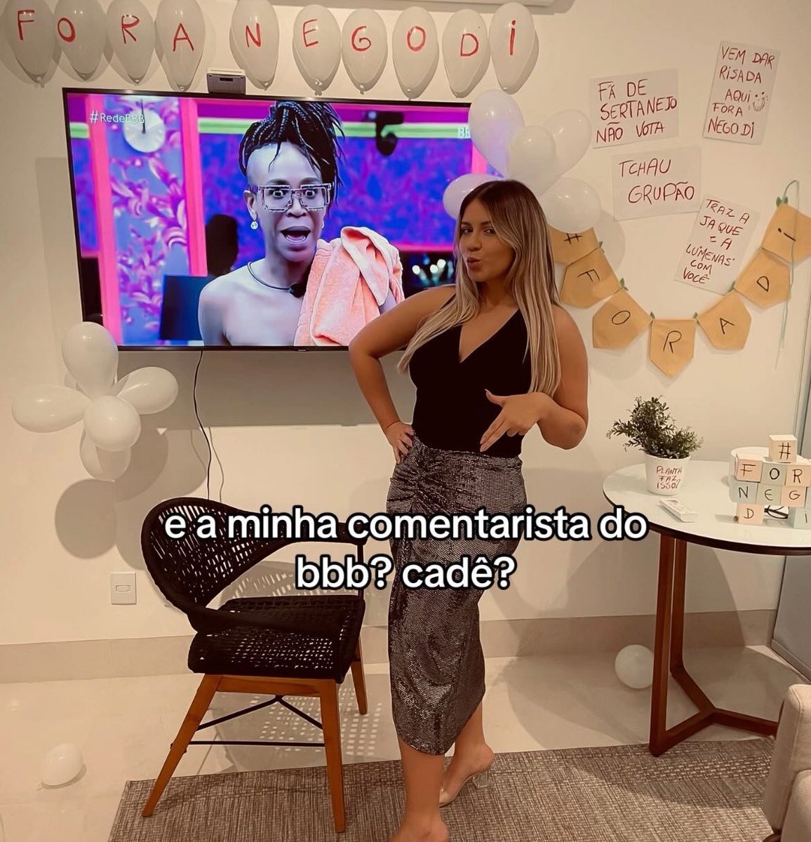 tequeropatroas's tweet photo. Saudade da ex cantora https://t.co/4WkVpkftdv