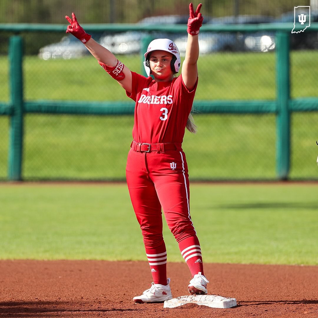 SoftbalAmerica's tweet photo. Some of the 8 teams to know outside the Top 25 💣
Full list of teams 👉 https://t.co/ywJQpTymP1
#AtEveryLevel | #SoftballAmerica https://t.co/wAF1bbczQF