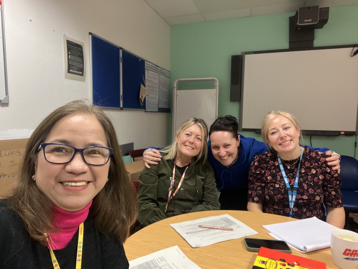 Meet our new Shared Governance Team of Kingsmill Satelitte Dialysis!
Wilma, Corrina, Lleander and Julie