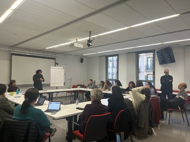BCLC_group's tweet photo. 🔄 Desde @BCLC_group nos sumamos al agradecimiento a @ContraCancerEs por su apoyo. Este esfuerzo multidisciplinar reúne a 14 centros, liderados por @ma5RN junto con #GregorioMarañón, #ParcTaulí, #HospitalOviedo, #CUN, #CIMA, #CNTA, #UN 💪🤝
🌟 #InvestigandoEnCáncer https://t.co/GxIMrLmHJO