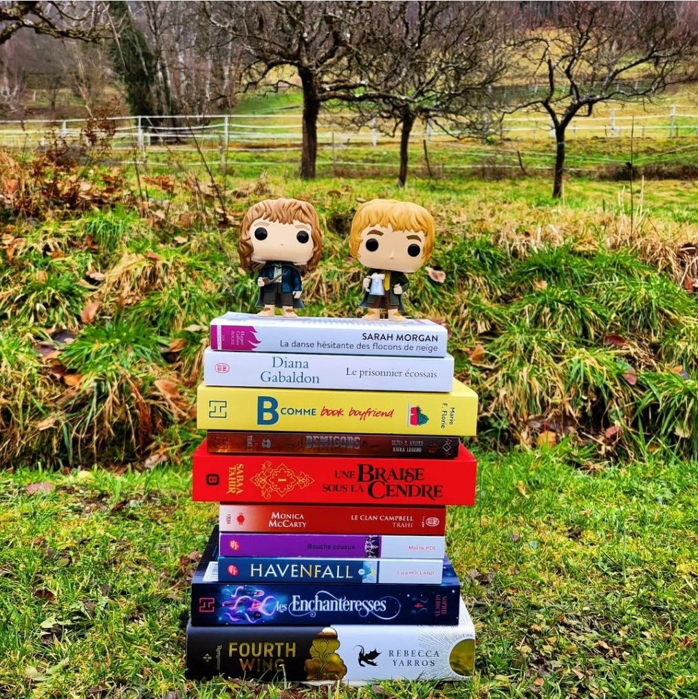 2girlsandbooks's tweet photo. Hello, 

Sur le blog, pour clore l'année 2024, retrouvez le tag qui reprend mon année de lecture 📚

Retrouvez le tag ➡️ https://t.co/DM4dhKDR4G https://t.co/jfm7TMoBph