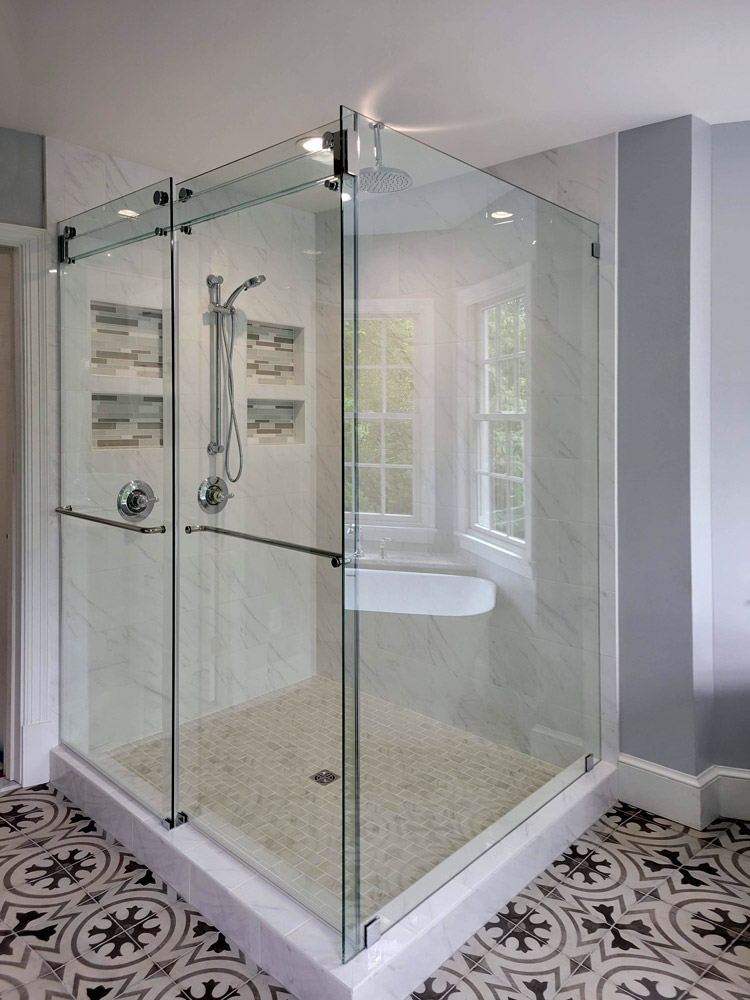 abcglassinc's tweet photo. Glass sliding shower enclosures are perfect for maximizing limited floor space, they blend style and functionality effortlessly. Say goodbye to feel of cramped quarters and hello to a spacious bathroom with sliding glass doors ! 🌟 #BathroomDesign #ShowerEnclosures #SpaceSaver https://t.co/HZqzmJTtmy