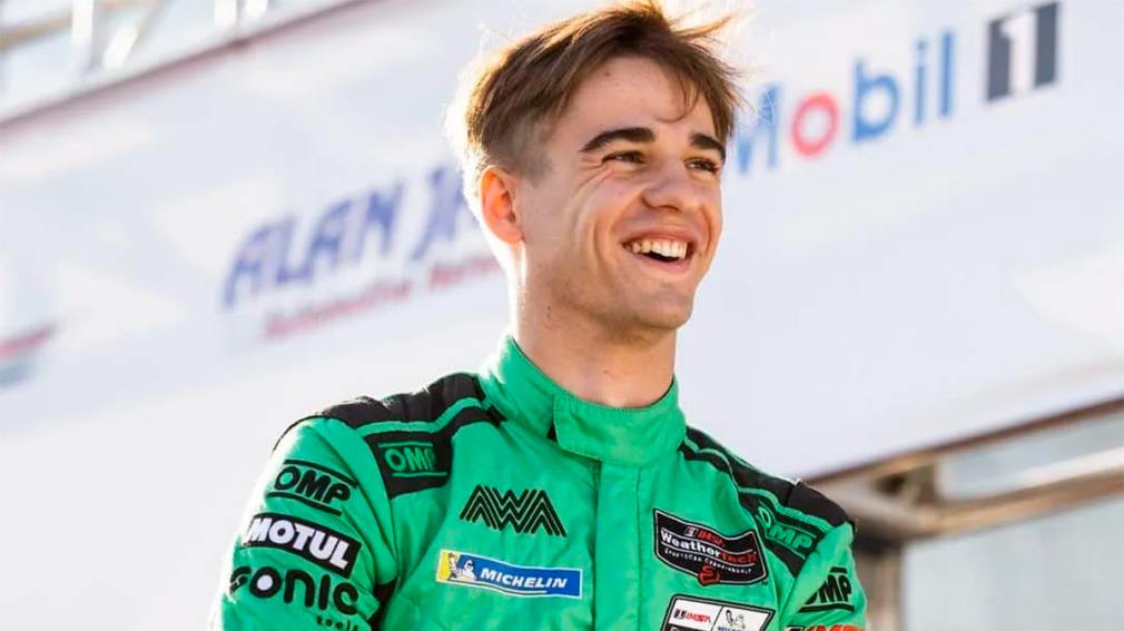 LaBielaTW's tweet photo. A Franquito ya lo tenemos. Ahora hay que lograr tener en F2 a este loquito lindo. Se llama Nico Varrone, y ademas de ser un talentazo, en un tipo de esos que siempre queres que les vaya bien. Apoyemos 🇦🇷

#NicoVarroneAF2 https://t.co/uU6XmsUyVt