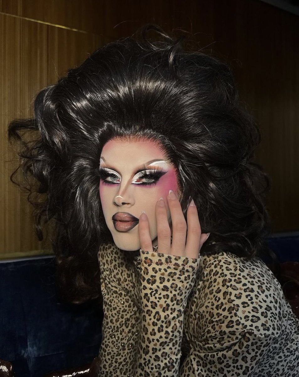 her mug is INSANELY good