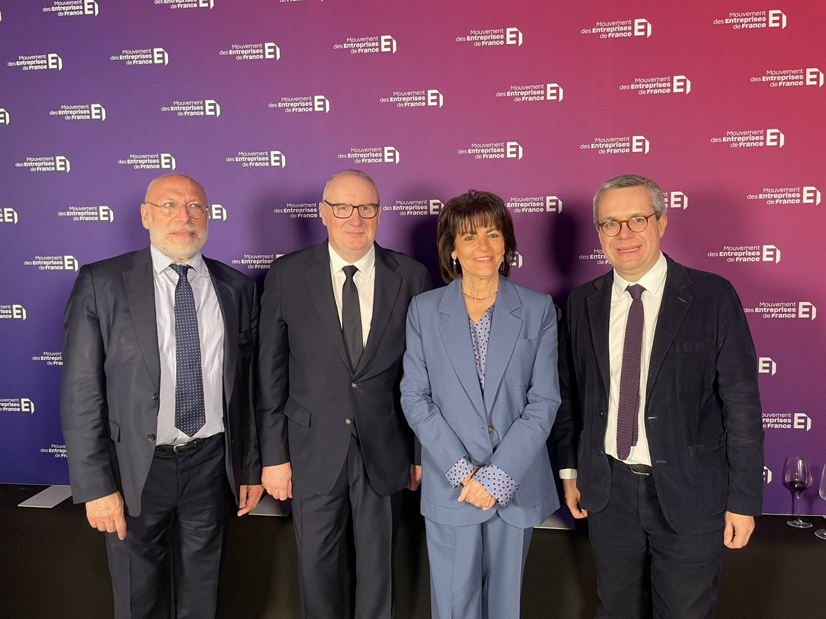 Avec mes collègues Jean-Baptiste Blanc, Olivier Rietmann, Stéphane Sautarel pour assister aux vœux du <a href="/medef/">Mouvement des Entreprises de France</a> et de son Président <a href="/PatrickMartin_1/">Patrick Martin</a> : « S’engager en 2025 en redonnant de la liberté et de la responsabilité aux entreprises et aux ménages »