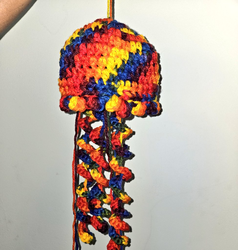 crochetsbyfaith's tweet photo. Hey all ๐
I'll be posting a beginners guide to crochet later today or tommorow but for now here's some of the things I've made for my friends, family and me as a beginner!
If I can do it, anyone can!
#crochet #beginner #crochethat #babycrochet #crochetbookmark https://t.co/cgAoms8Jcw