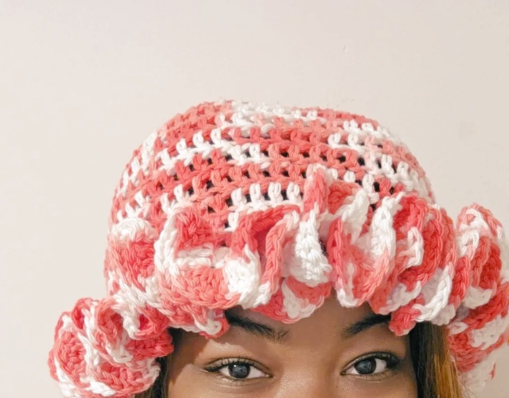 crochetsbyfaith's tweet photo. Hey all ๐
I'll be posting a beginners guide to crochet later today or tommorow but for now here's some of the things I've made for my friends, family and me as a beginner!
If I can do it, anyone can!
#crochet #beginner #crochethat #babycrochet #crochetbookmark https://t.co/cgAoms8Jcw