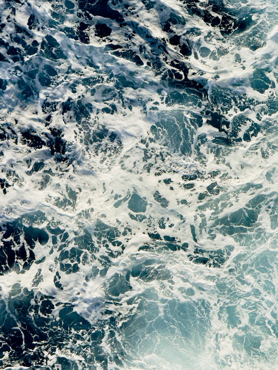 Long press and load in 4k before downloading