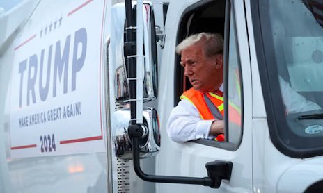 bennyjohnson's tweet photo. 🚨BREAKING: Trump’s 2024 campaign garbage truck will roll in his Jan. 20 inaugural parade. https://t.co/GeGErJ7cld