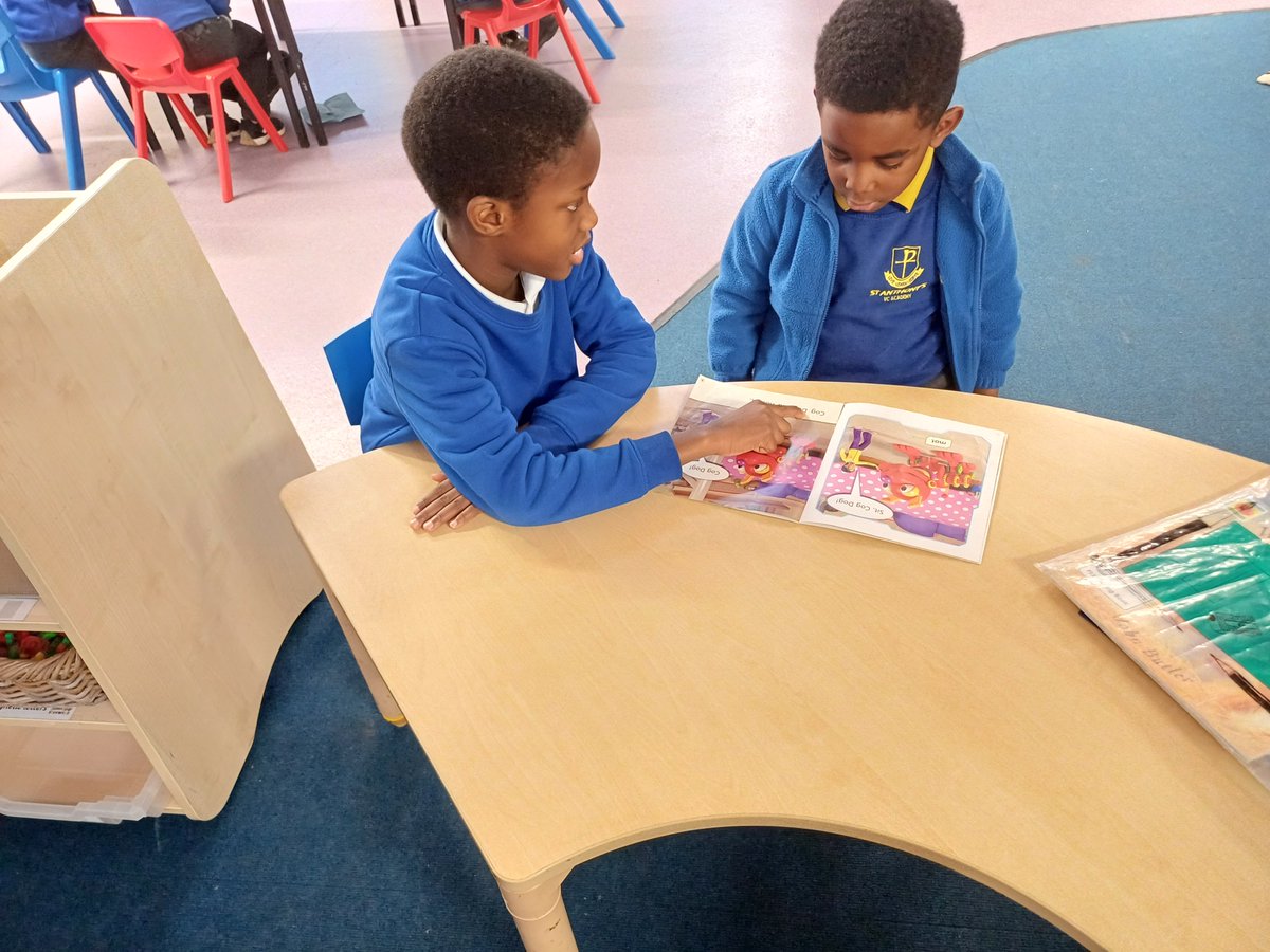 The Children's Leadership Team teamed up with some FS2 children to listen to them read. 📚 #readingbuddies #STAsparkle