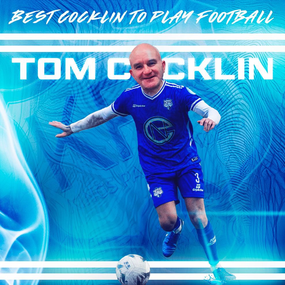 KingsParkRFC's tweet photo. A huge happy birthday to the creator of two Kings legends! 

@thomascocklin 💙

Thank you for supporting us from the start whether it be @tomcocklin90 or @GCocklin 💙

#UppaKings 🥳 https://t.co/4gHWeyzjeY