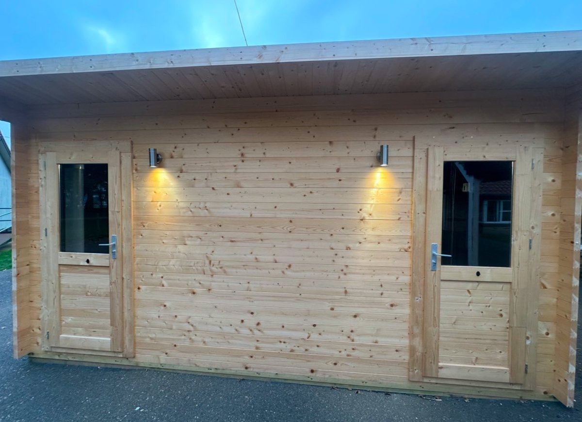 Newtech_ltd's tweet photo. Power for cabin 😀 https://t.co/ywIpdUaCt5