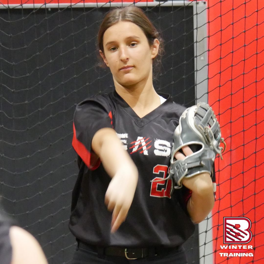 beastsoftballny's tweet photo. 📸 16U &amp; 18U Winter Training 

#BeastSoftballNY #TeamBeastNY #BeastSoftball
#BeastTraining #SoftballTraining #WinterTraining https://t.co/tfuTpb49FD