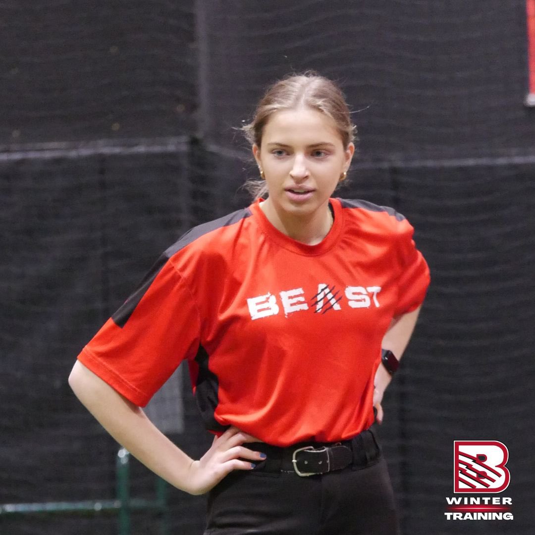 beastsoftballny's tweet photo. 📸 16U &amp; 18U Winter Training 

#BeastSoftballNY #TeamBeastNY #BeastSoftball
#BeastTraining #SoftballTraining #WinterTraining https://t.co/tfuTpb49FD