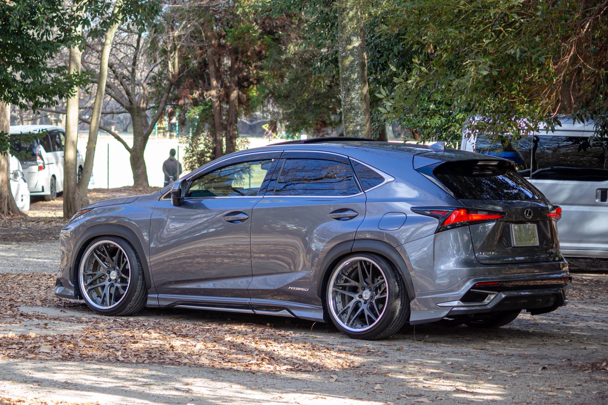 kengo___5's tweet photo. あとはフェンダーアーチを同色にして
フルスモにしたらいい感じかな？🤔 https://t.co/chHAklmHDD