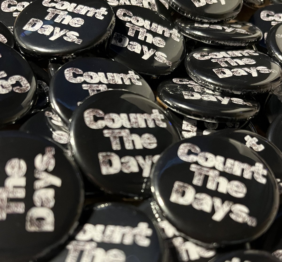 Countthedays__'s tweet photo. MERCH 😜

We are delighted to show you our new CTD badges which you can purchase at tuts on Wednesday for only £1. We can take cash or card payments so come get your badges. Tickets are flying now so don’t miss out…who knows we may have other items come down and see😜 https://t.co/tw48QQEO37