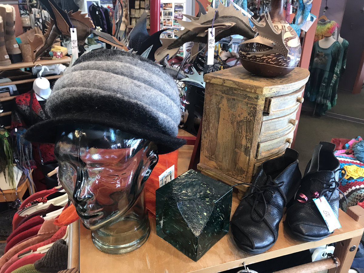 avlfashion's tweet photo. We didn’t get that much snow this weekend. Let us know how much snow fell at your place? #asheville #wnc #avl https://t.co/EWkS0wOdGF