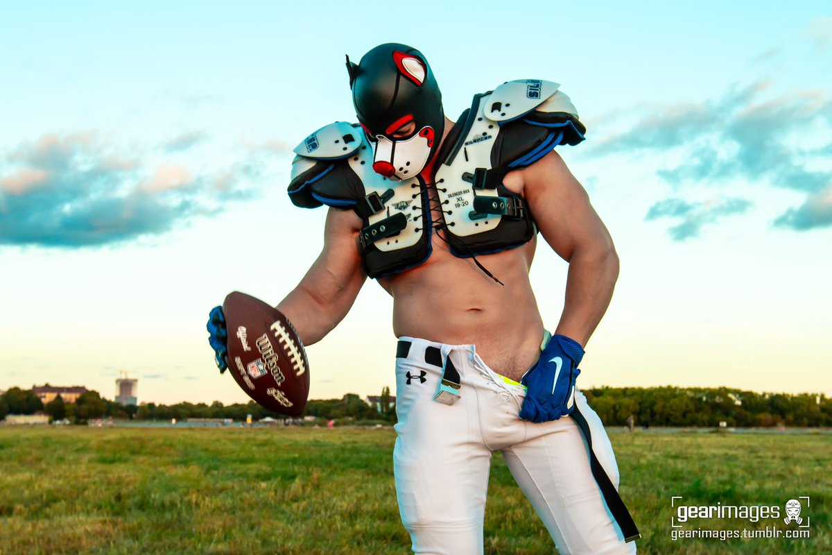 Back on the field in summer with <a href="/GEARimages/">GEARimages | NFC 2023</a> 
#puppyplay #puppyhood #muscle #sportswear #football #men #sportsgear #fitness #gym #himbo