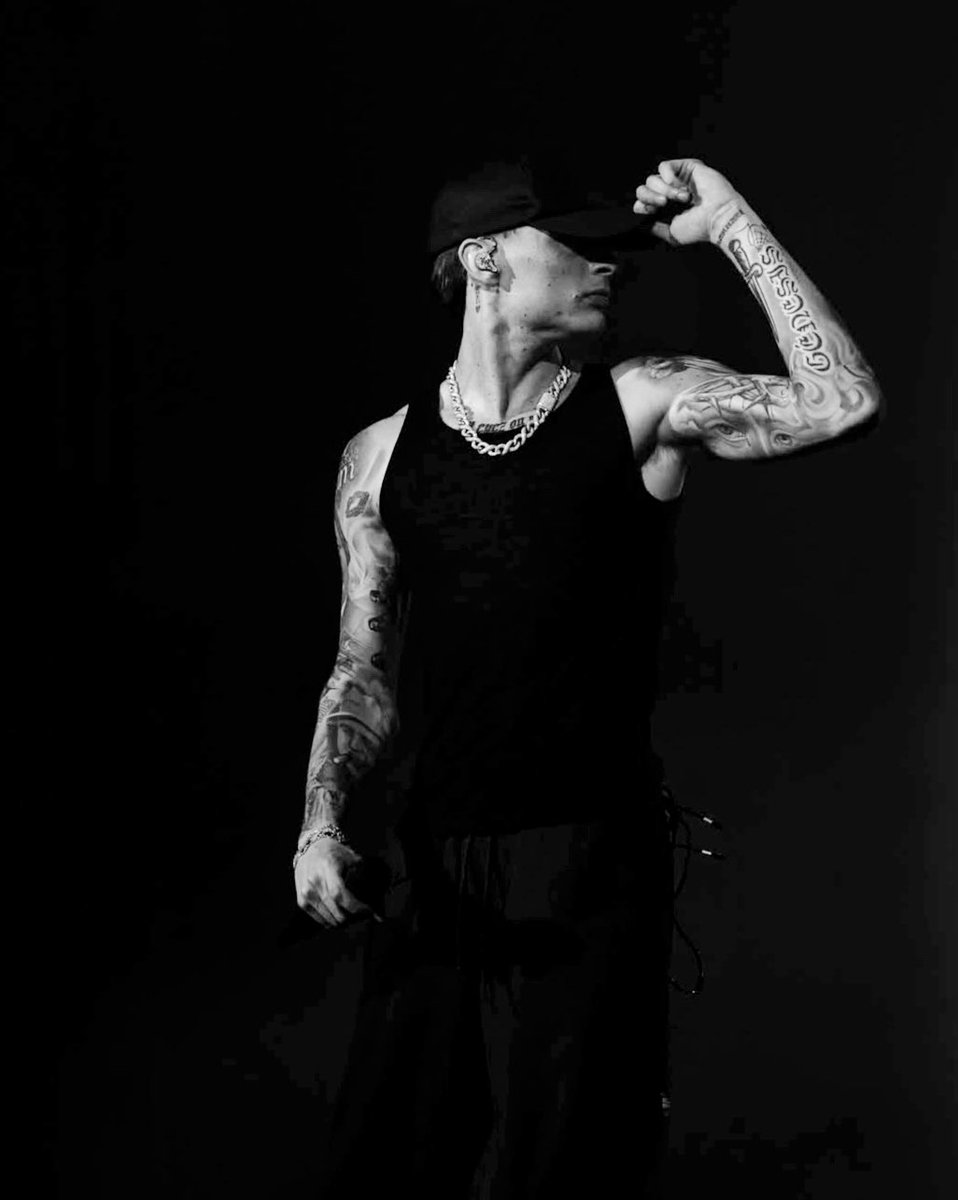 Esta semana hay música nueva de Peso Pluma 🔥