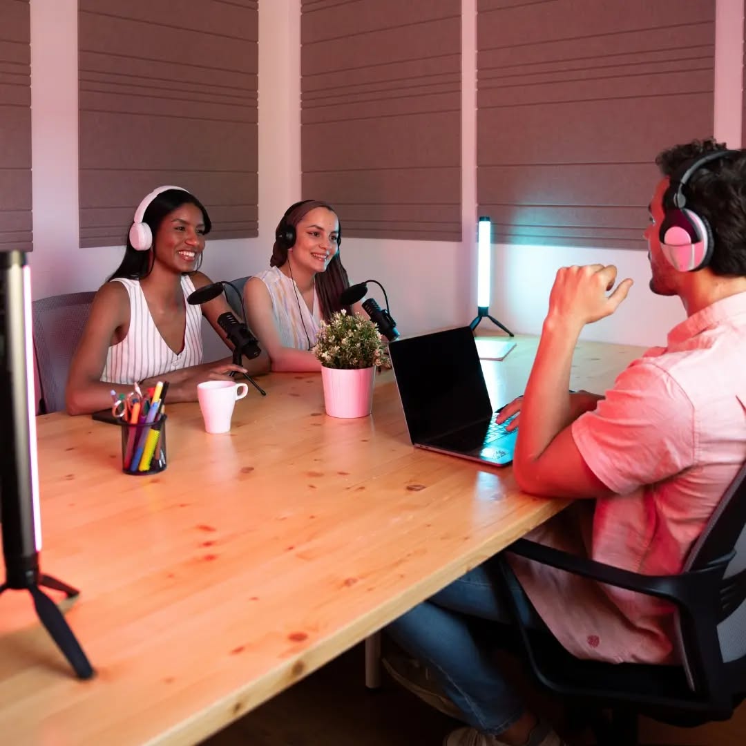 ¿Quieres un espacio cómodo y profesional para tus reuniones? ¿Estás organizando una formación o algún evento? 💡En The Shed te ofrecemos salas, aulas y otros espacios, adaptados a tus necesidades, para dar la mejor imagen de tu negocio. 💼

#TheShed #TheShedCoworking #Coworking