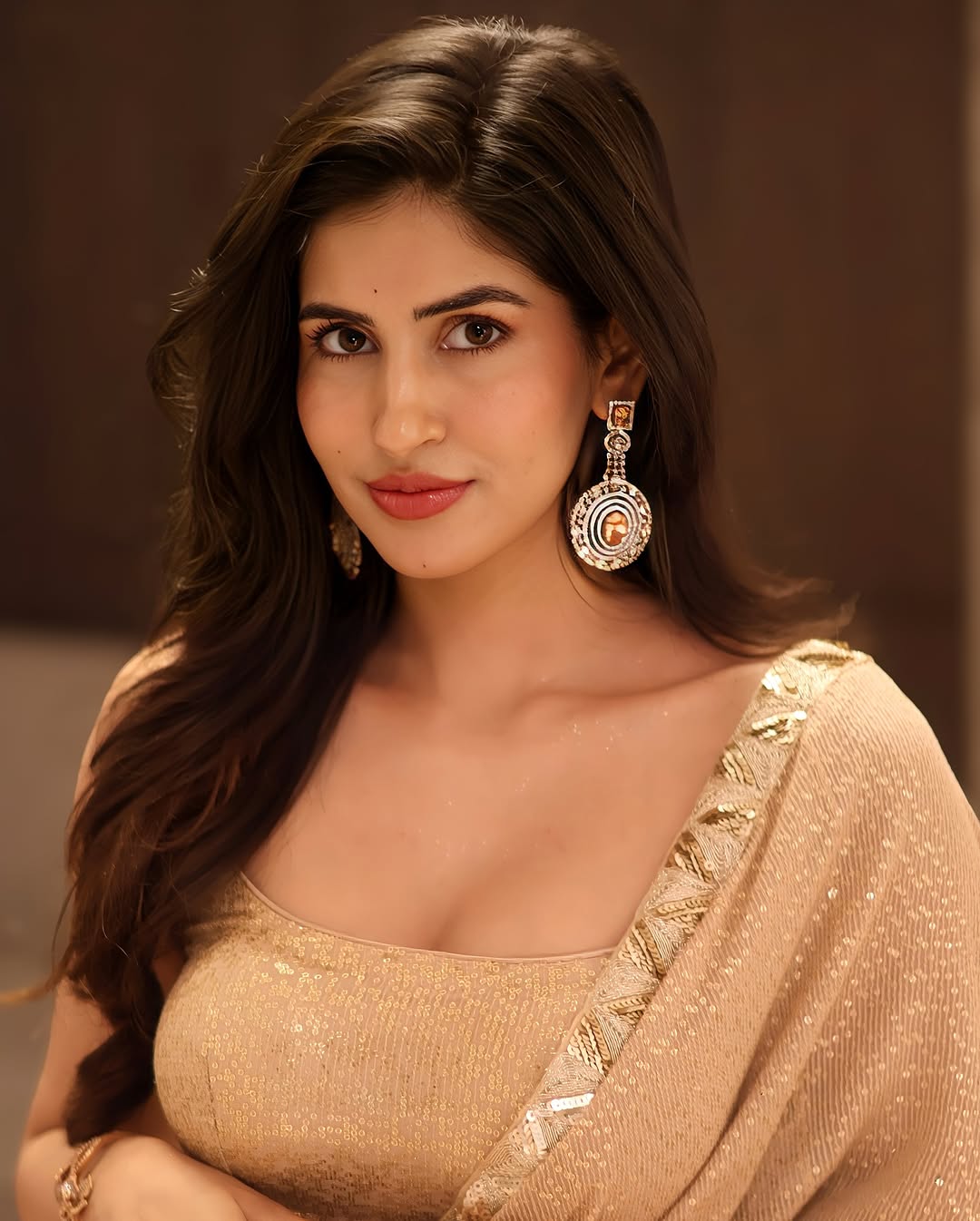 GhMCIh2WAAAXySe?format=jpg&name=large