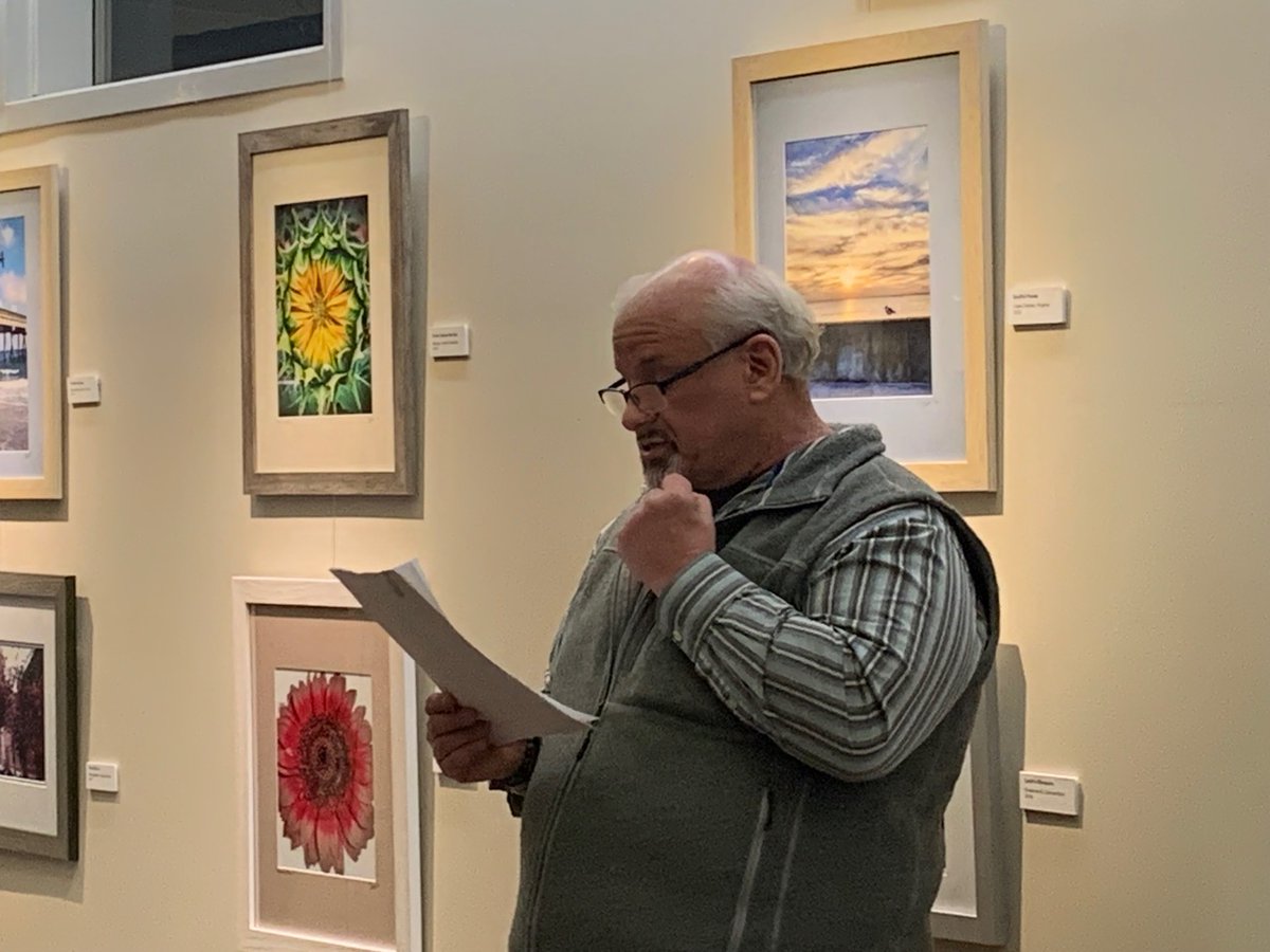 jcc_gnh's tweet photo. A Connecticut native and longtime New Haven County resident, Stu has brought his creative vision to life through his collection Hope, Hearts &amp; Connection. Last Sunday, art enthusiasts from across New England gathered at the Hoos Family Art Gallery to hear Stu’s artist talk. 📷 https://t.co/4VaUQZydz7
