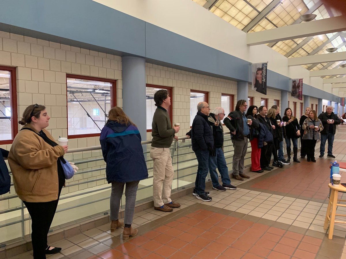 jcc_gnh's tweet photo. A Connecticut native and longtime New Haven County resident, Stu has brought his creative vision to life through his collection Hope, Hearts &amp; Connection. Last Sunday, art enthusiasts from across New England gathered at the Hoos Family Art Gallery to hear Stu’s artist talk. 📷 https://t.co/4VaUQZydz7