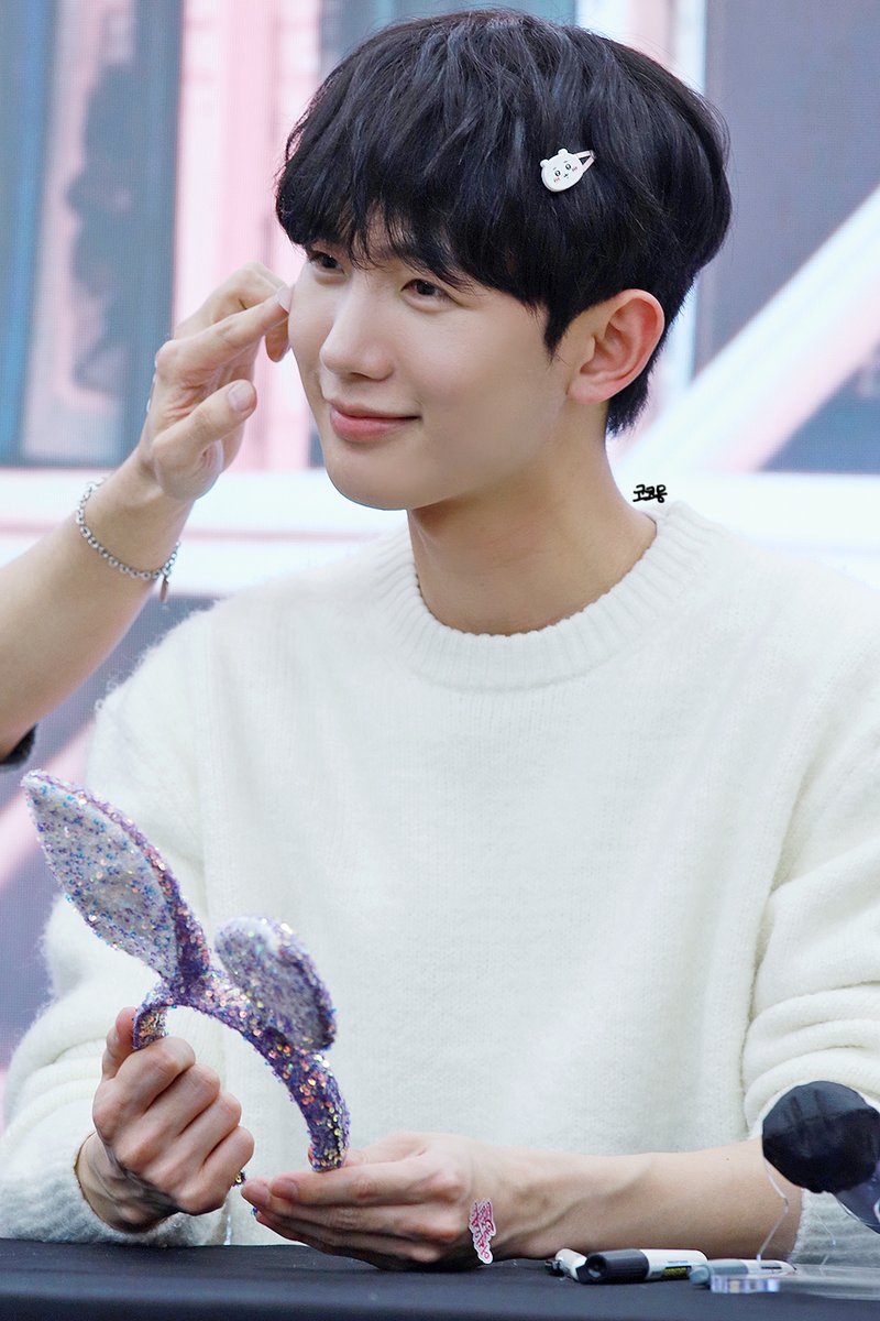 사진찍는 코몽 tweet media