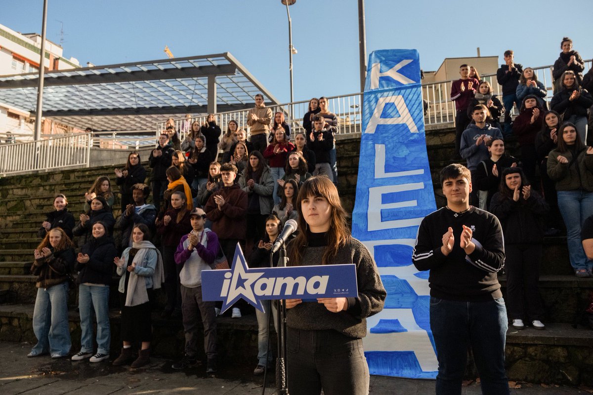 MARTXOAK 20 IKASLEOK KALERA!

Merezi dugun hezkuntza borrokatzera goaz. 

Faxismoaren aurrean ikas eta bizi baldintza duinak eskuratzeko bidea da ikasle antolakuntza. Atera gaitezen kalera borrokatzera!

Behar dugun hezkuntzarako, independentzia!⛓️‍💥✊💥