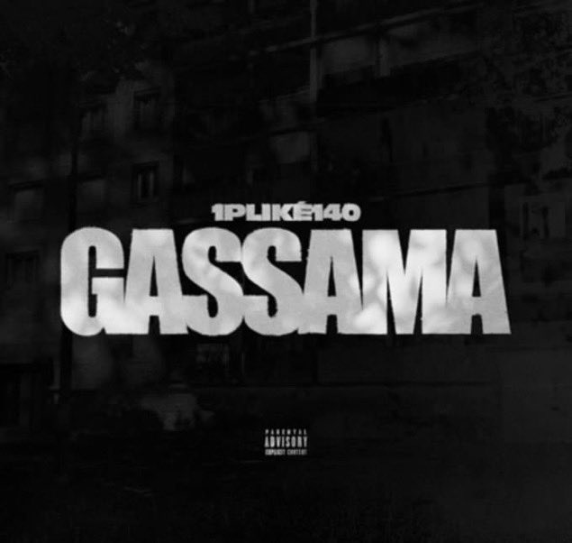 Kulturlesite_'s tweet image. 🚨 1PLIKÉ140 annonce la SORTIE d’un NOUVEAU SINGLE !! 

« GASSAMA »

🗓️ DEMAIN, 18H.