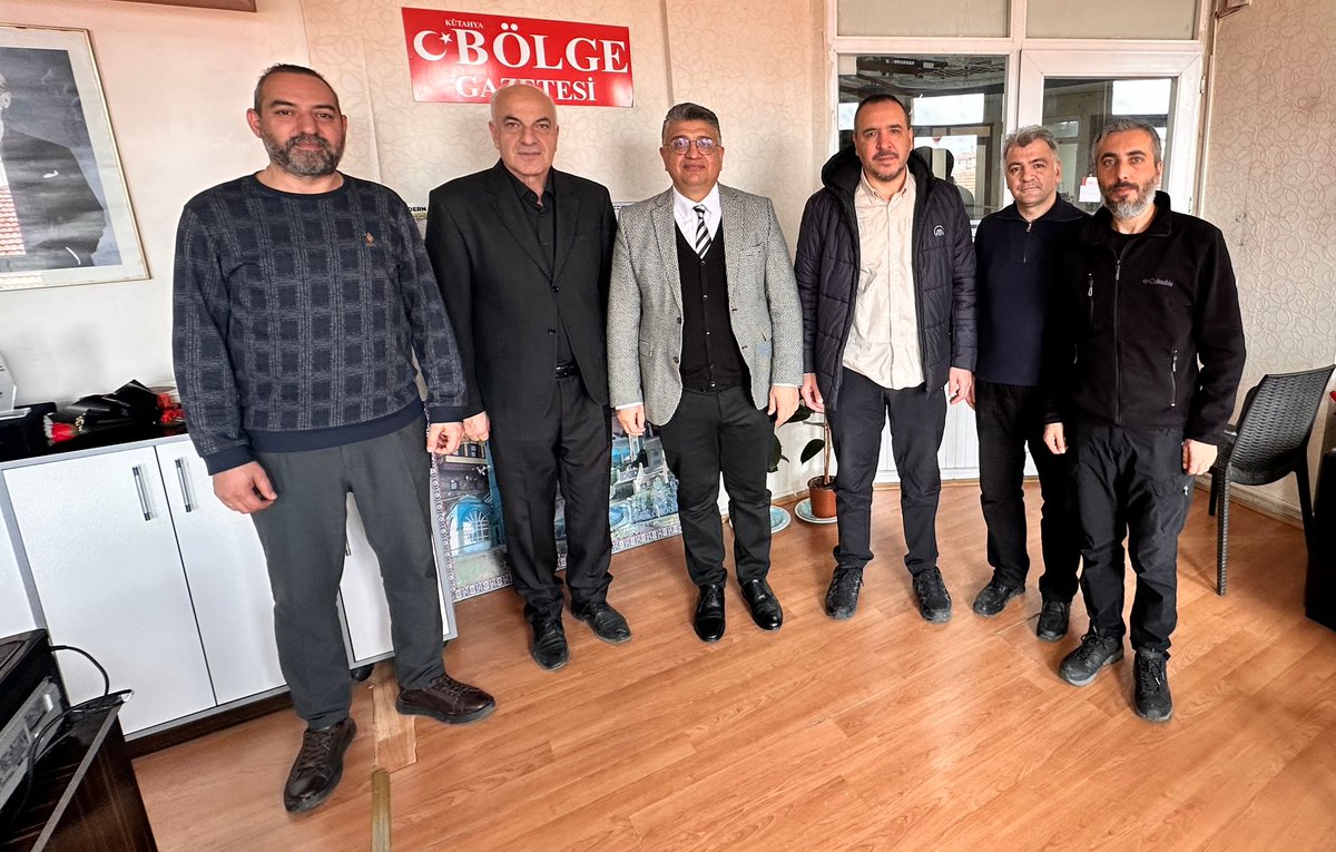 Kütahya Dumlupınar Üniversitesi Rektörü Prof. Dr. Süleyman Kızıltoprak 10 Ocak Çalışan Gazeteciler Günü dolayısıyla Kütahya Gazeteciler Birliği’ni ziyaret etti. 

#10OcakÇalışanGazetecilerGünü
#GazetecilerGünü
#KütahyaGazetecilerBirliği
#Kütahya