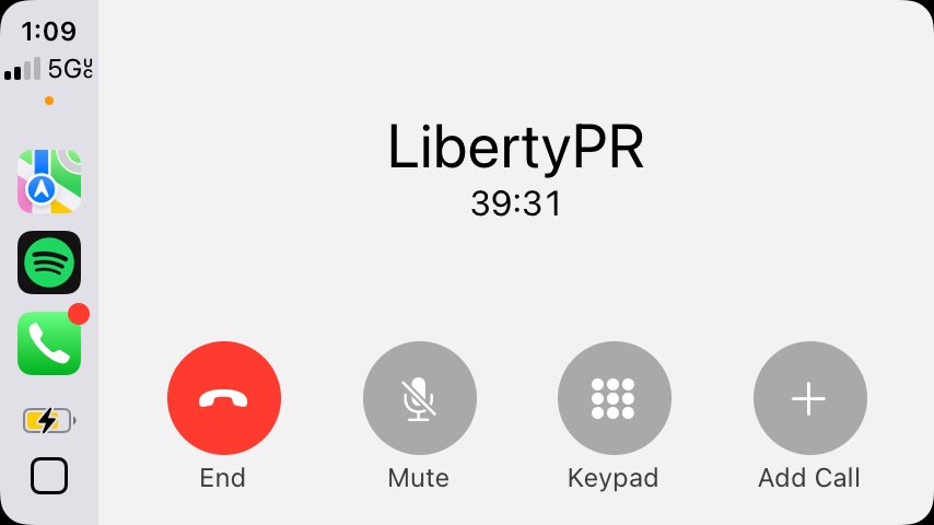 Me parece que el personal de <a href="/LibertyPR/">LibertyPR</a> se fue todo al mismo tiempo. Todo este tiempo en hold... ridículo.