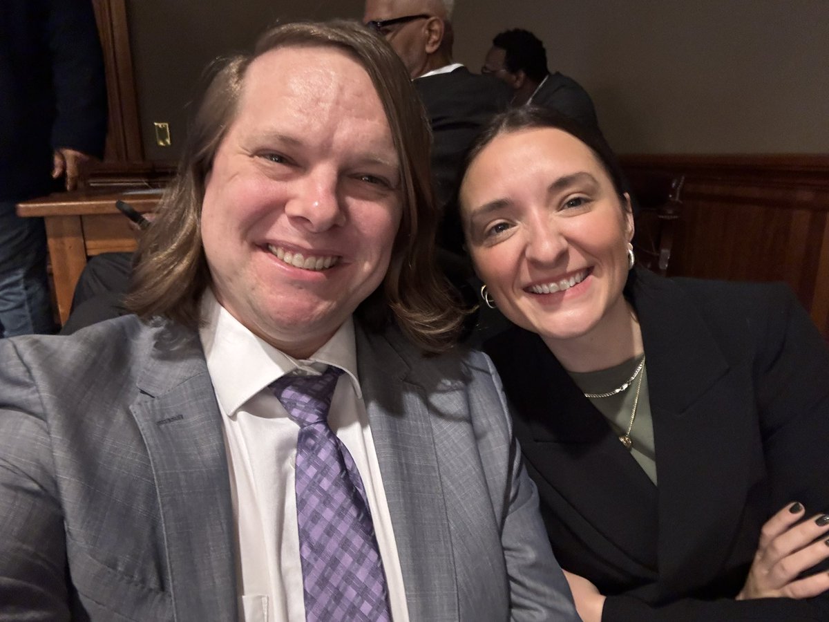 It’s the first day of legislative session and Keenan and CCOM student Alex were at the Capitol bright and early. Not sure what will happen this year or how you can help? Tune in tonight for our legislative kickoff: oneiowa.org/event/lgbtq-le…