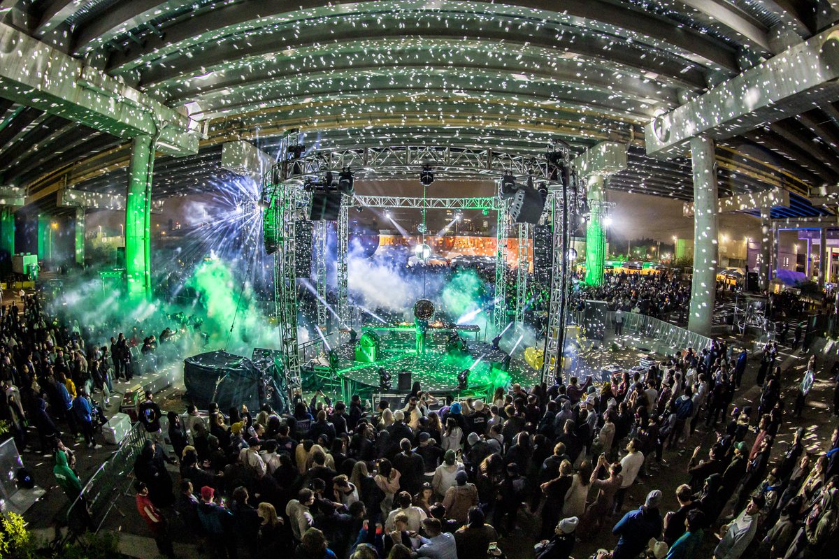 Dancing Astronaut tweet media