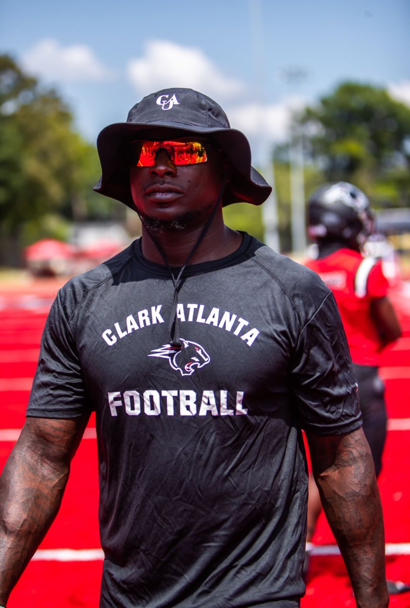 Coach Arthur Williams (@coachwilliamss) on Twitter photo Attention Recruits : I need 2025 DBs and Transfer DBs . Want an Offer ?!?! Must be able to play man to man and be PHYSICAL!!! Drop the film, I’m looking 👀 Where da dawgs at? Come play for Clark Atlanta and help us win the CHAMPIONSHIP! <a href="/RecruitGeorgia/">Recruit Georgia</a> <a href="/HBCUSports1/">HBCU Premier Sports & More</a> Attention Recruits : I need 2025 DBs and Transfer DBs . Want an Offer ?!?! Must be able to play man to man and be PHYSICAL!!! Drop the film, I’m looking 👀 Where da dawgs at? Come play for Clark Atlanta and help us win the CHAMPIONSHIP! <a href="/RecruitGeorgia/">Recruit Georgia</a> <a href="/HBCUSports1/">HBCU Premier Sports & More</a>