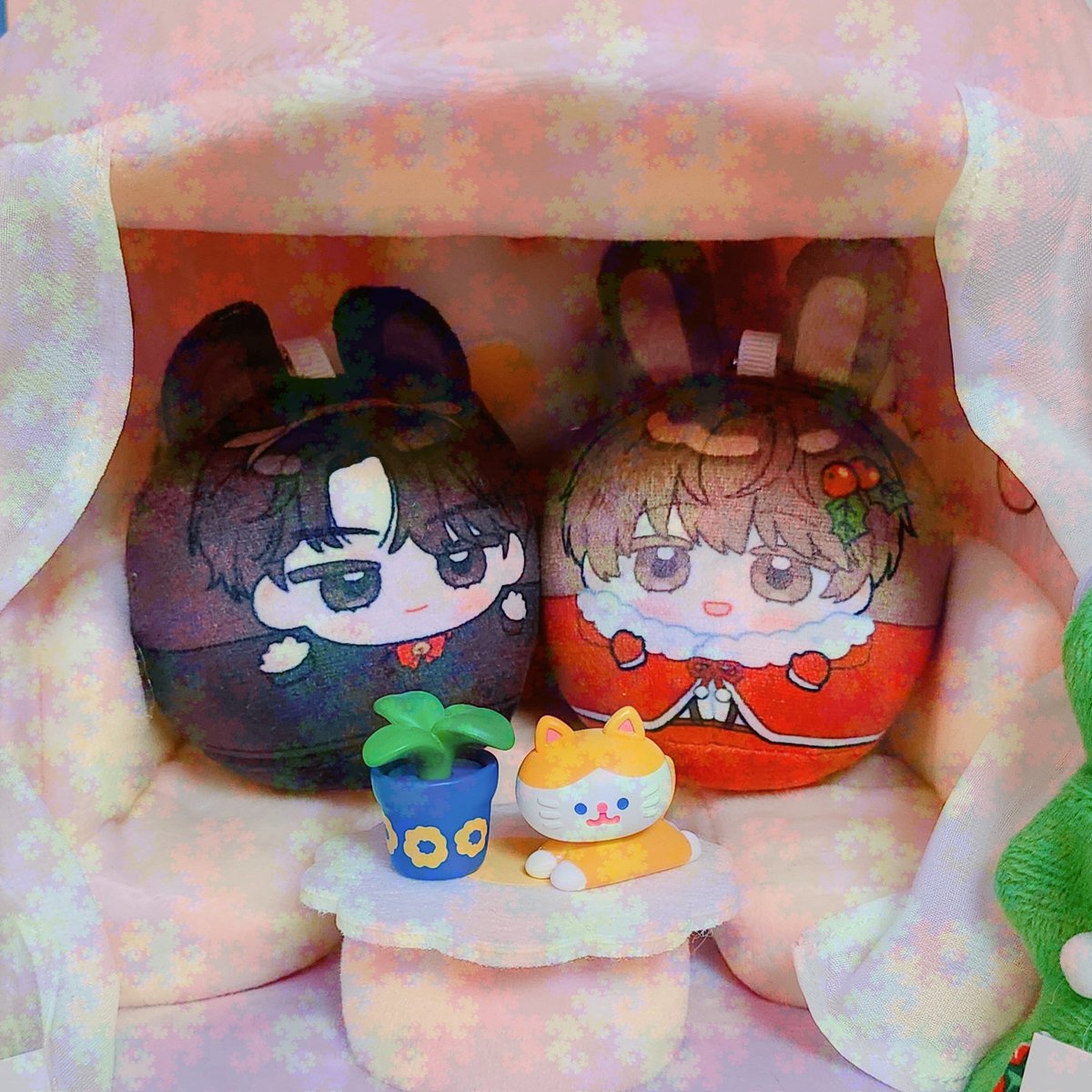 goodbye_phillip's tweet photo. 🎅2024 미필고 크리스마스 카페 방문후기 당첨 선물이 도착했어요🎁🧡

내가😭 
시방🤭
널🥹 
기다렸냐고?!😆🫶💝

우섭경단 킹왕짱 귀여워요😍
영원히 기억될 미필고마스였다🧸
✨️⛄️ @EnjoyOUR_XMAS 🎄✨️
#Enjoy_Our_Xmas
#당신과_함께하는_기적같은_크리스마스
#미필고 #미필적고의에의한연애사 https://t.co/9l0GLayslk
