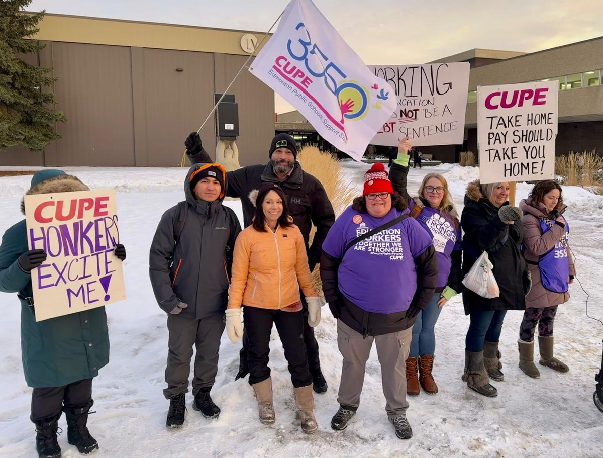 Lesley Thompson (she/her) tweet media