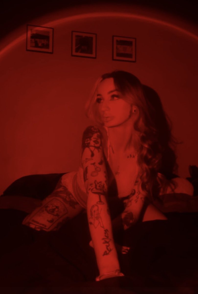 MisstressKarma's tweet photo. Goodmorning cucks and beautiful Dommes ❤️ https://t.co/udRutmchYX