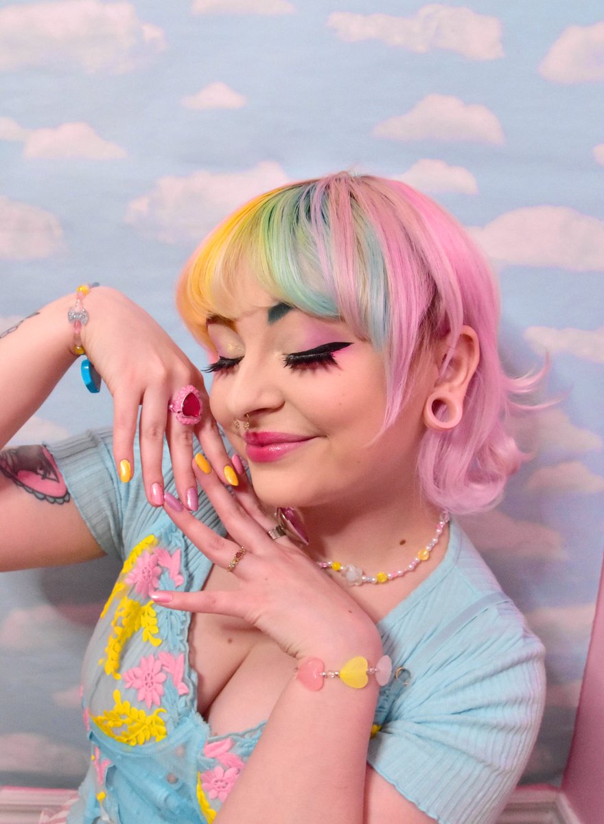 ✨🌸 pixielocks🍀🩵 tweet media