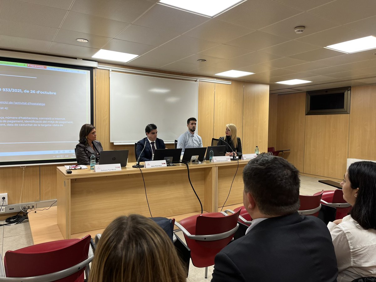 ICAB · Advocacia Barcelona (@icabarcelona) on Twitter photo 💡 Explorem el RD 933/2021: les noves obligacions relatives al registre de viatgers i els seus efectes. Amb Catiana Tur Riera, gerent <a href="/ACAVe_travel/">ACAVe</a>; Ernest Ferrer Clotet i Aleix Miró Ruiz, advocats i vocals <a href="/SEC_CONSUM_ICAB/">Sección Consumo ICAB</a>. Ha moderat <a href="/Sylvie56417153/">Silvia Pardo Prado</a>, presidenta de la secció. 💡 Explorem el RD 933/2021: les noves obligacions relatives al registre de viatgers i els seus efectes. Amb Catiana Tur Riera, gerent <a href="/ACAVe_travel/">ACAVe</a>; Ernest Ferrer Clotet i Aleix Miró Ruiz, advocats i vocals <a href="/SEC_CONSUM_ICAB/">Sección Consumo ICAB</a>. Ha moderat <a href="/Sylvie56417153/">Silvia Pardo Prado</a>, presidenta de la secció.