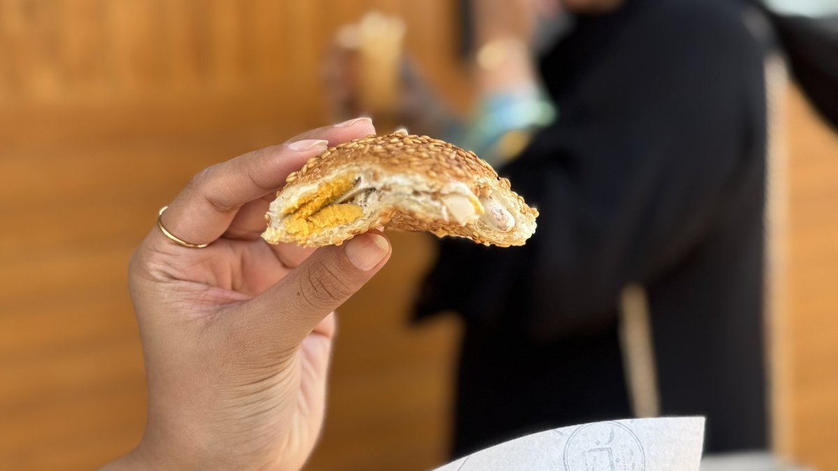 It’s only been YEARS since I’ve posted here. But this sandwich in Abu Dhabi was so good I needed to tell someone about it.  linktw.in/exoywx