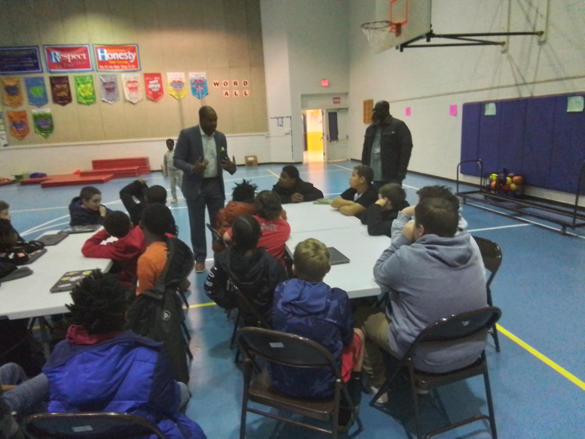 APTysinger's tweet photo. During the month of January, our Becoming a Man students were introduced to the importance of having a strong work ethic. A big thank you to Dr. John Gordon, III  for being our inspiring guest speakers and sharing your valuable insights! #EFESProud #SPSCreatesAchievers https://t.co/Jp67mYYEBY