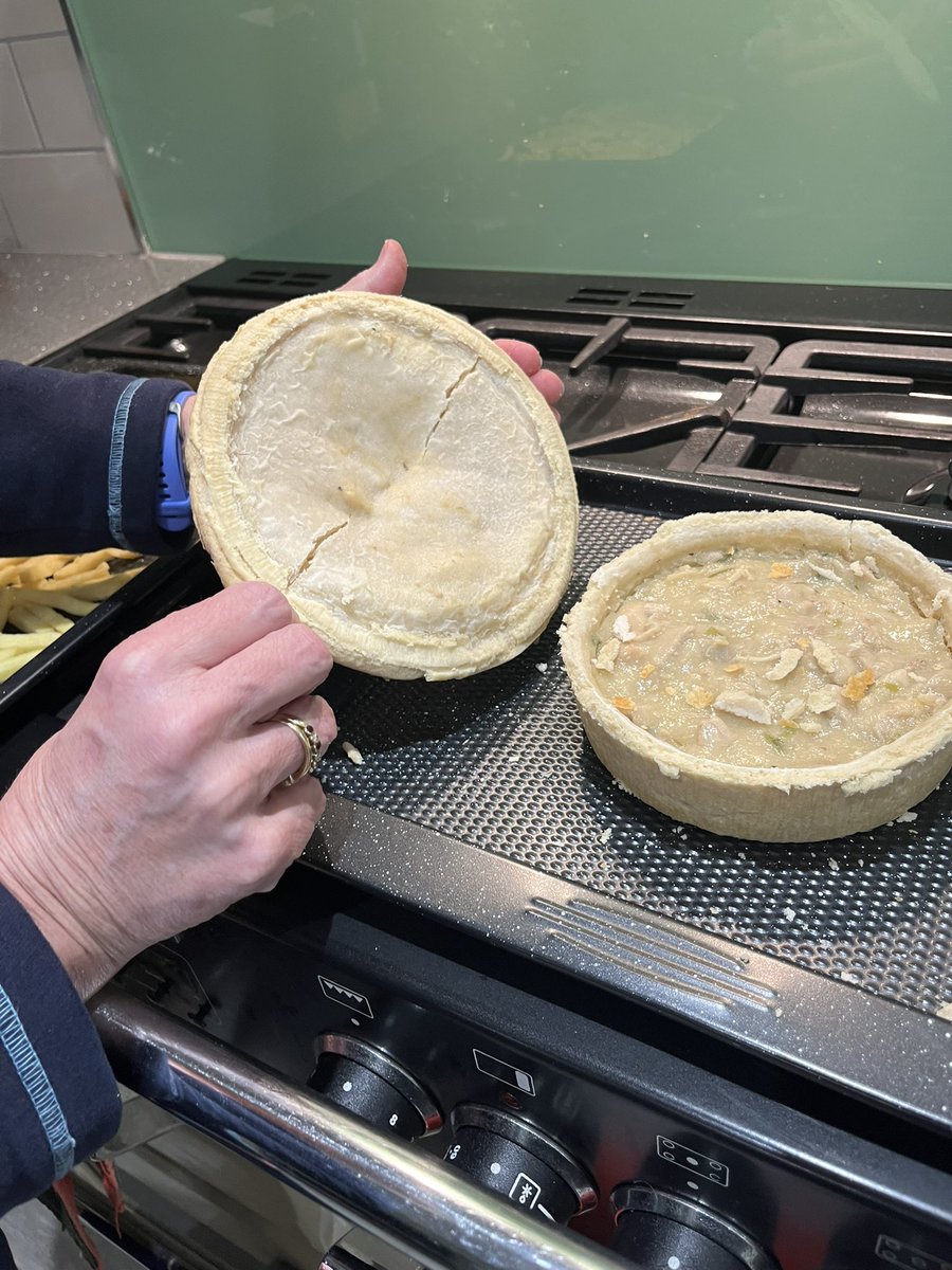 Kate Bilclough tweet media