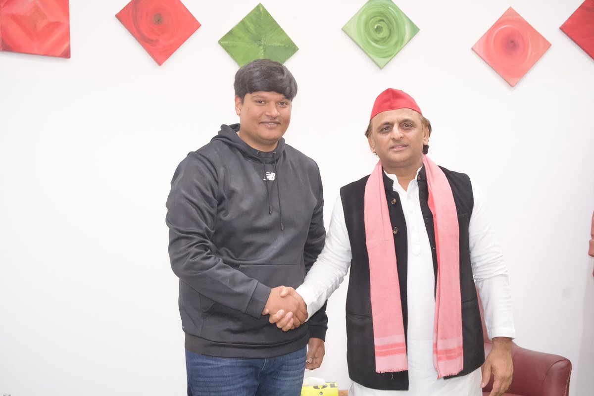 arshadsolanki's tweet photo. @yadavakhilesh https://t.co/HRrRGNh8d6