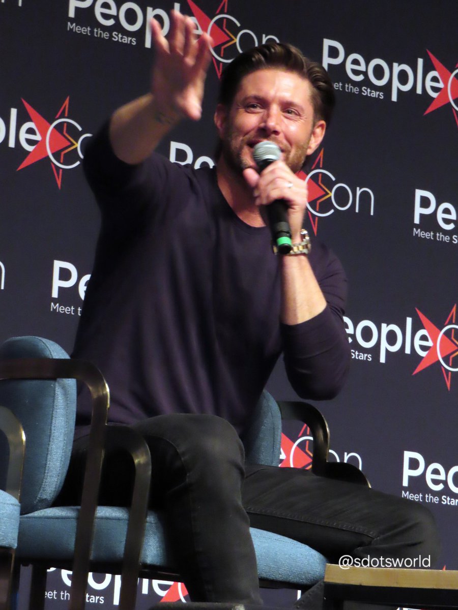 sdotsworld's tweet image. More of Jensen at the #dlc6 in Paris last year ❤️